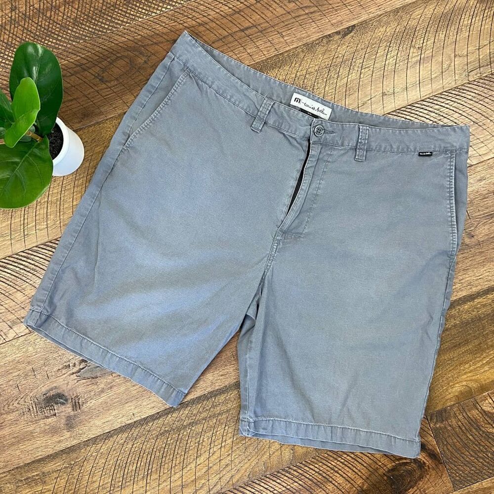 TRAVIS MATHEW cargo khaki shorts 38